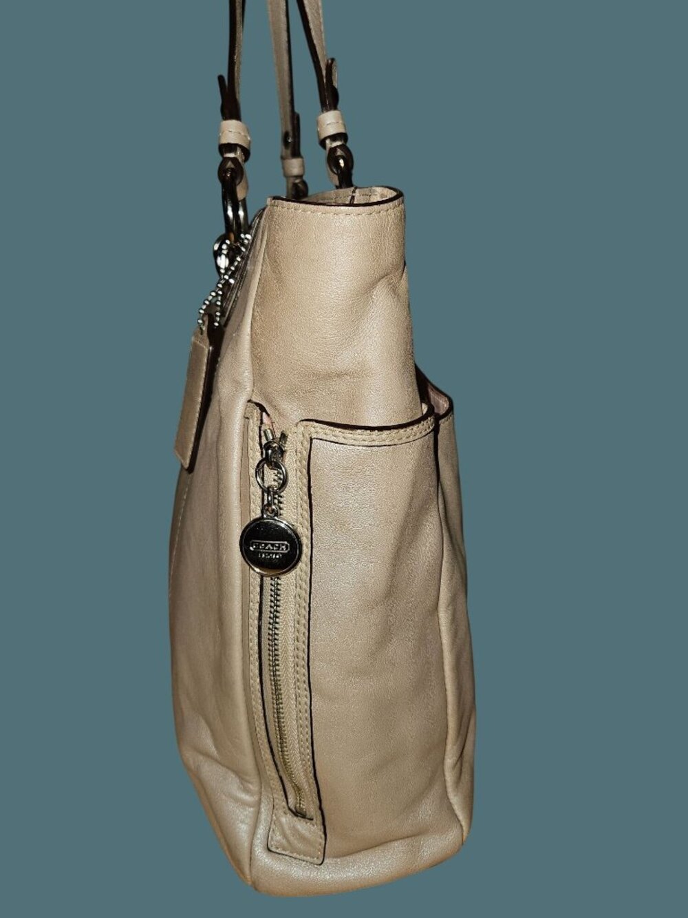 Coach Gallery Soft Leather Zipper Tote Shoulder Bag - Picture 6 of 16